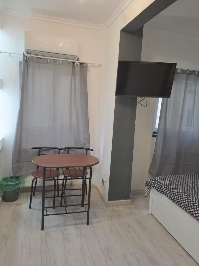 Deluxe Studio Oldtown Lägenhet Bukarest Exteriör bild