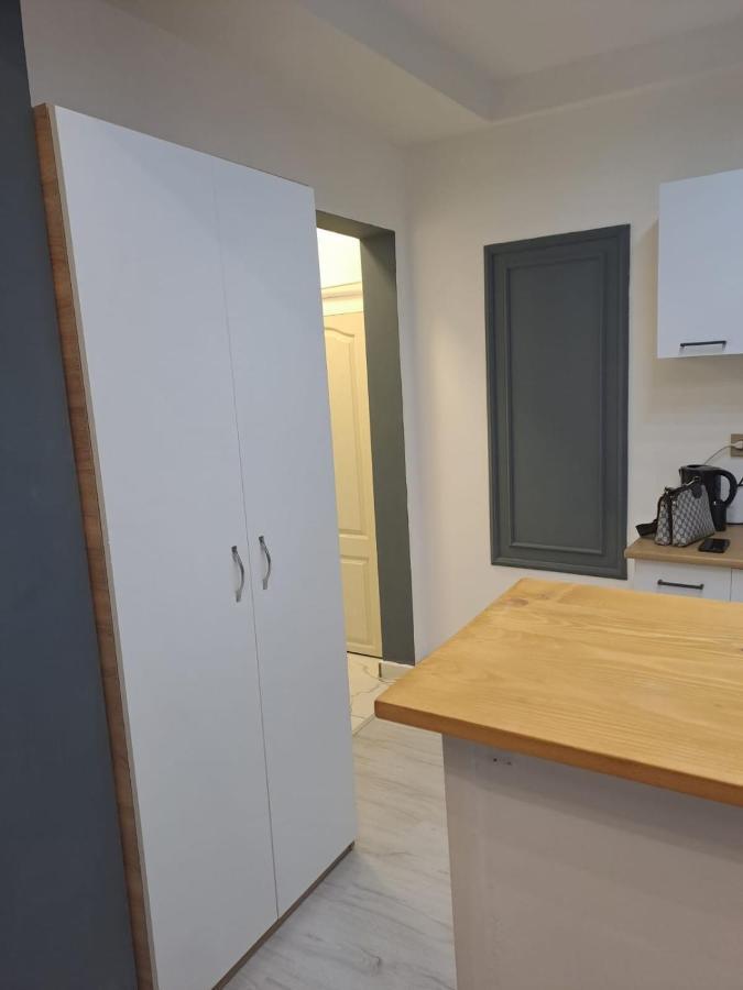 Deluxe Studio Oldtown Lägenhet Bukarest Exteriör bild