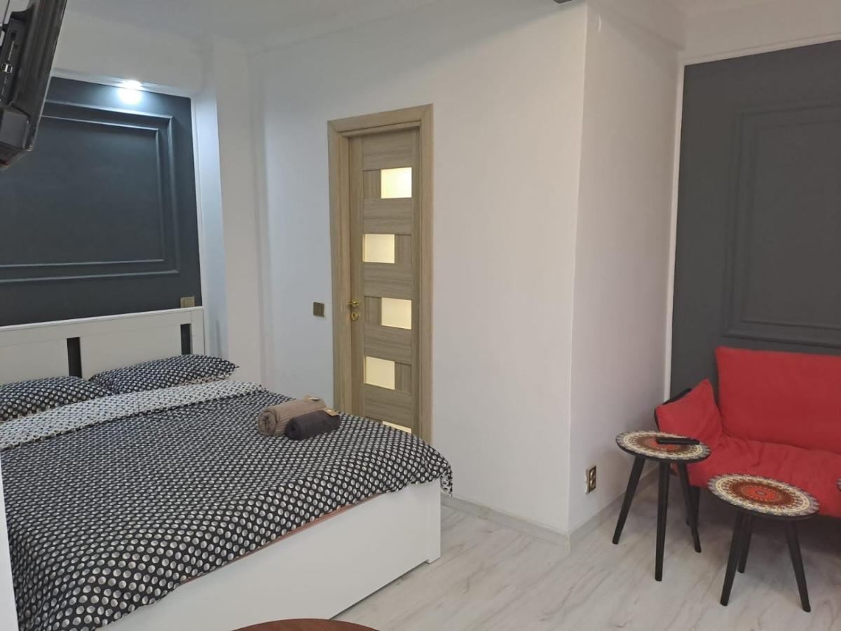 Deluxe Studio Oldtown Lägenhet Bukarest Exteriör bild