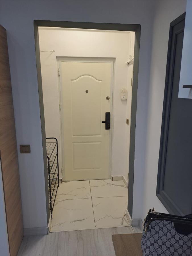 Deluxe Studio Oldtown Lägenhet Bukarest Exteriör bild