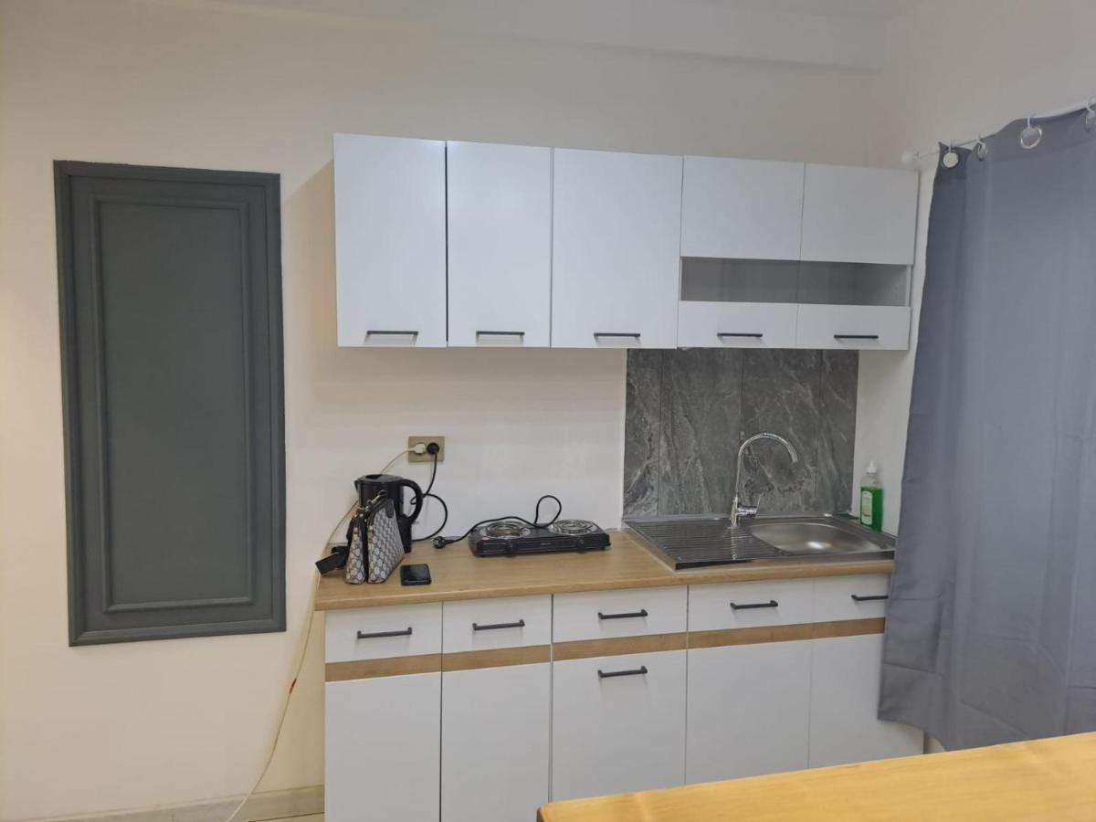 Deluxe Studio Oldtown Lägenhet Bukarest Exteriör bild